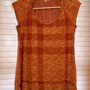 Burberry Brit short sleeved-T in reddish pink (size small)